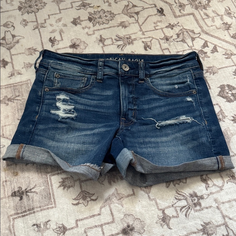American Eagle Super stretch distressed ripped Jean‎ shorts Sz 6